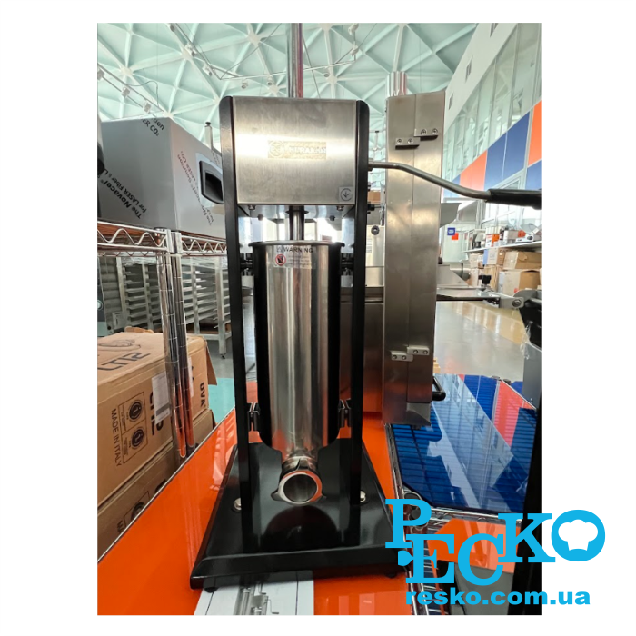 Шприц колбасный Hurakan HKN-ISV5P вертикальный профессиональный 5 л