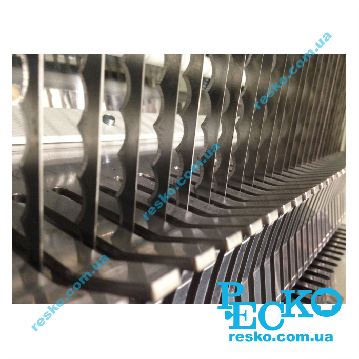 Хлеборезка GoodFood BS10 электрическая хлеборезательная машина