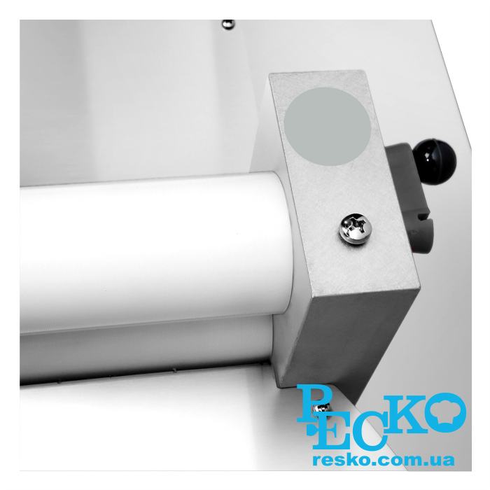 Тестораскаточная машина GGM Gastro TP30D-N для пиццы электрическая профессиональная две пары валков