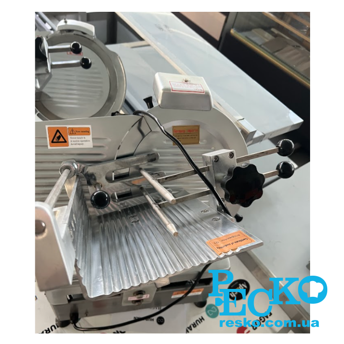 Слайсер Hurakan HKN-GSP300 AUTO автоматический профессиональный ломтерезка 300 мм