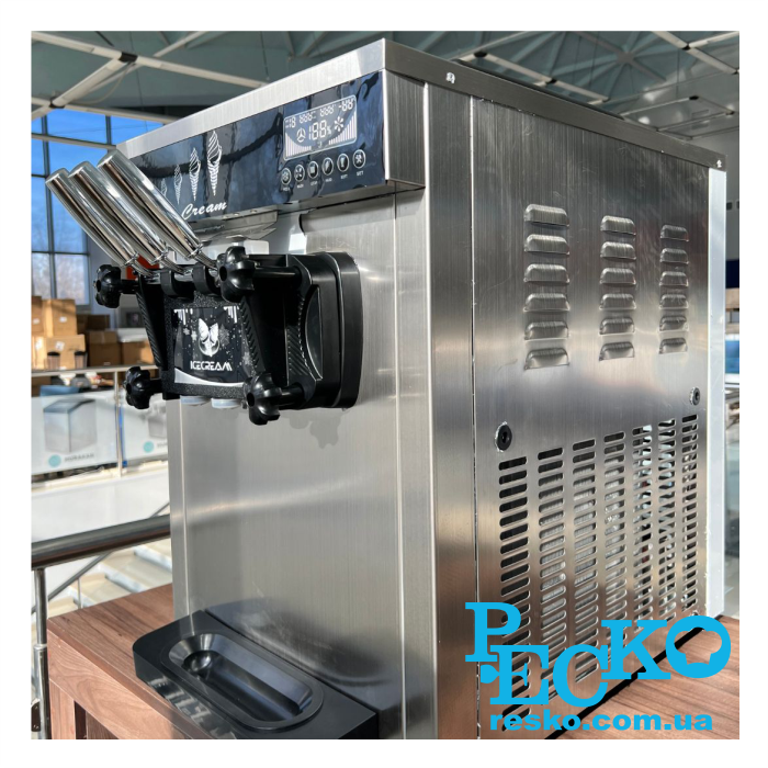 Фризер для морозива Hurakan HKN-BQ22CT апарат для м'якого морозива