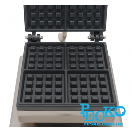 Вафельниця GoodFood WB4S професійна для бельгійських вафель