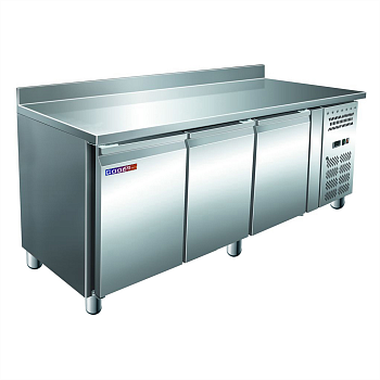 Стол холодильный Cooleq GN3100TN трехдверный пристенный борт